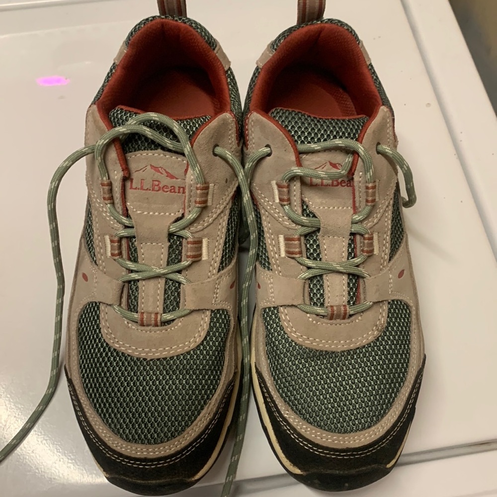 L.L. Bean Trail Model Ventilated Wide Hiking Shoe